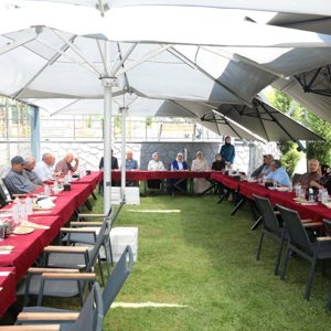 Başbakanımız Sayın Binali Yıldırım’ın eşi Sayın Semiha Yıldırım Hanımefendi’nin ev sahipliğinde 100. Yıl Atatürk Huzurevi ve Rehabilitasyon Merkezi Müdürlüğümüzde kalan kıymetli büyüklerimiz onuruna anlamlı bir program gerçekleştirildi. - fotoğraf 2