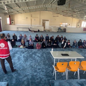Kadirli Sosyal Hizmet Merkezi Eğitim Birimi personelleri tarafından Uslular Kur’an Kursu kursiyerlerine yönelik “Teknoloji Bağımlılığı ile Mücadele” konulu eğitim programı düzenlenmiştir. - fotoğraf 2