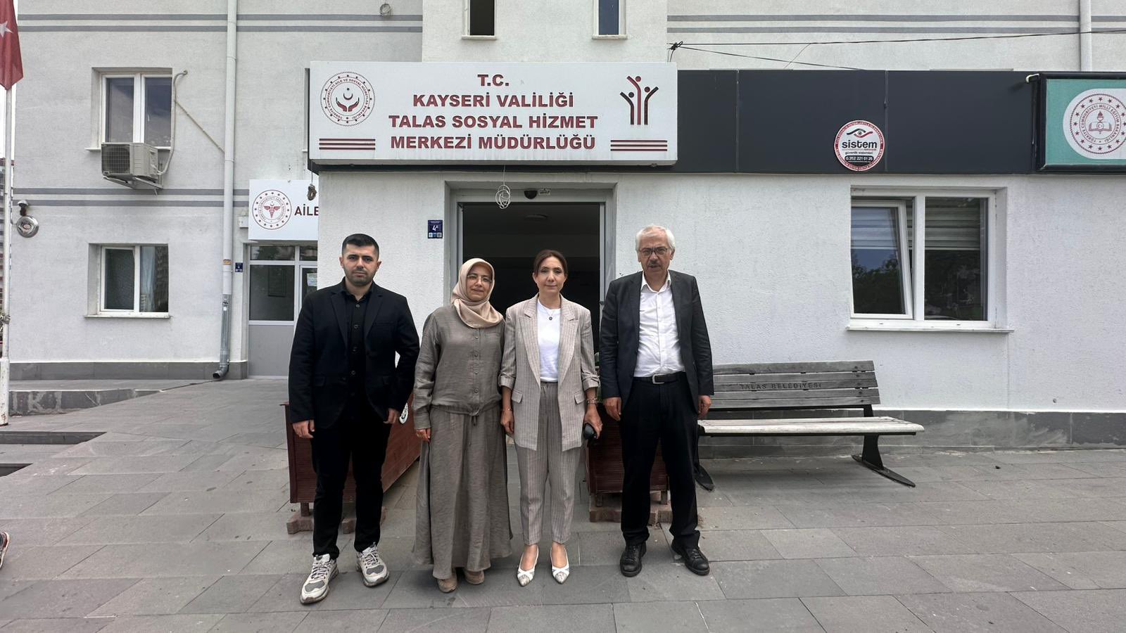 Vali Yardımcımız Sayın Adnan Türkdamar Talas Sosyal Hizmet Merkezini Ziyaret Etti
