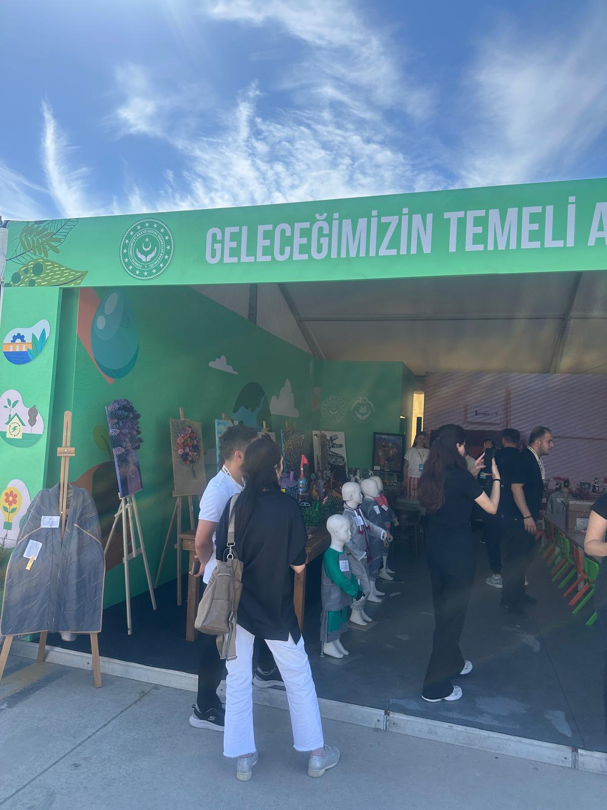 Mimarsinan Çocuk Evleri Sitesi Müdürlüğümüz Sıfır Atık Festivali'ne Katıldı