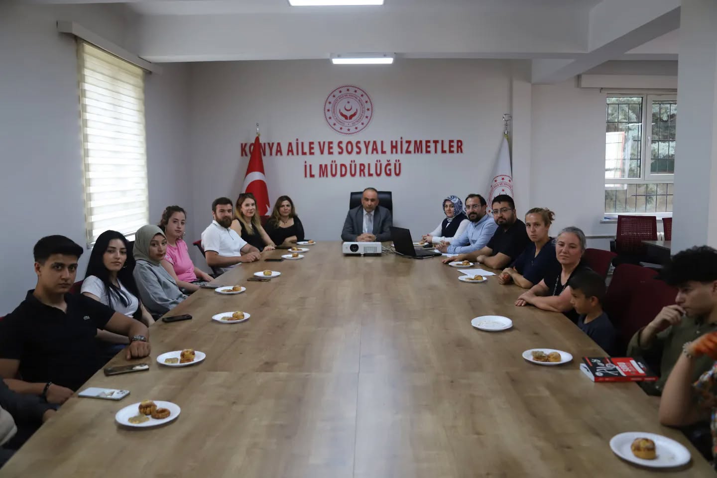İl Müdürlüğümüzce, 2828 sayılı Sosyal Hizmetler Kanunu Kapsamında Mayıs 2026' da Kamu Kurum ve Kuruluşlarına Atanan Gençlerimize Yönelik Eğitimler Düzenlendi