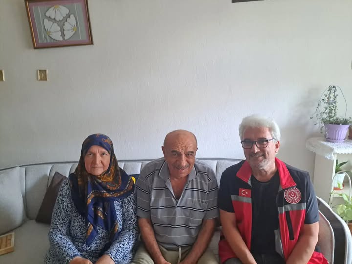 Kıbrıs Gazimiz Mehmet Ali SÖNMEZ ve eşi Havva hanım İkamet Adresinde Ziyaret Edilmiştir