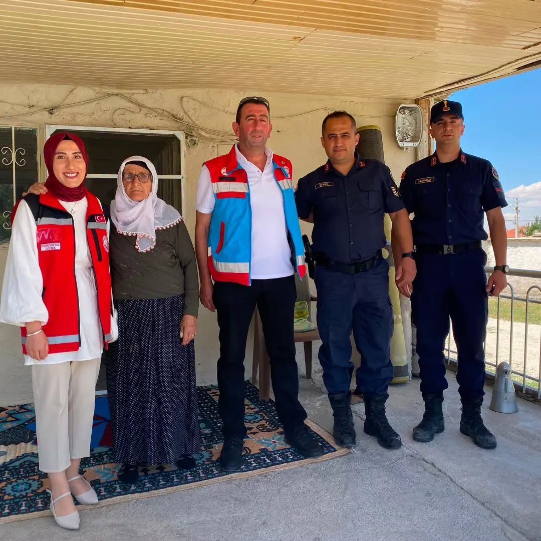15 Temmuz Demokrasi ve Millî Birlik Günü Kapsamında Şehit Aileleri Ziyaret Edildi 