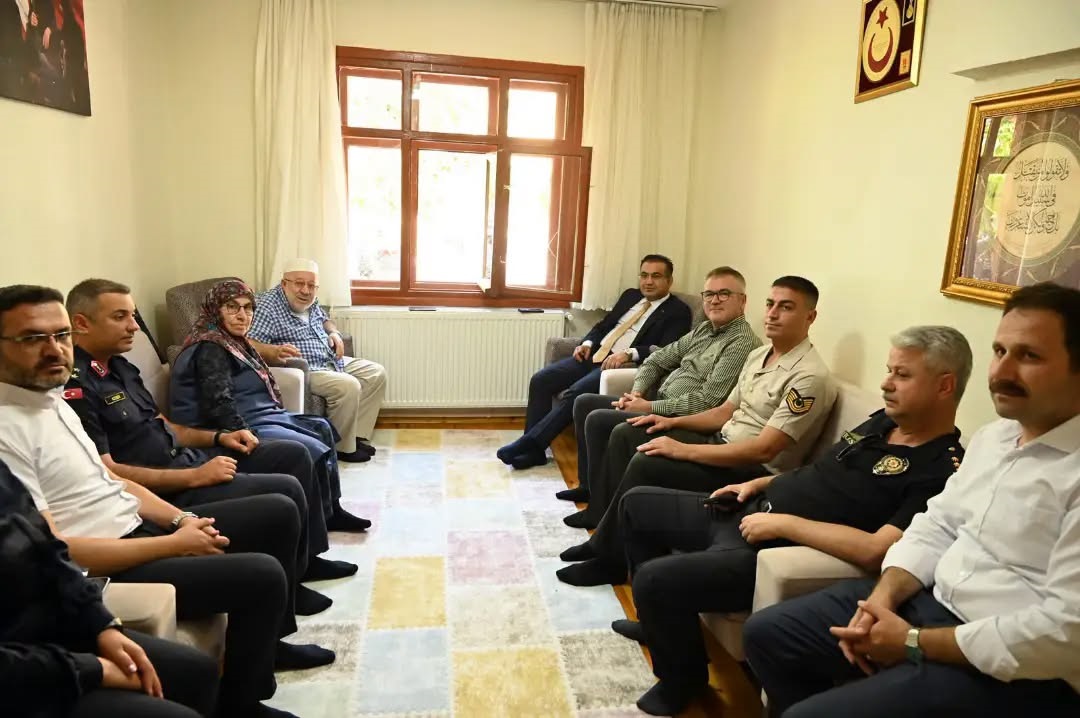 15 Temmuz’da Gölbaşında Şehit Olan Komiser Yrd. Muhsin KİREMİTCİ’nin Kıymetli Ailesini Ziyaret Ettik