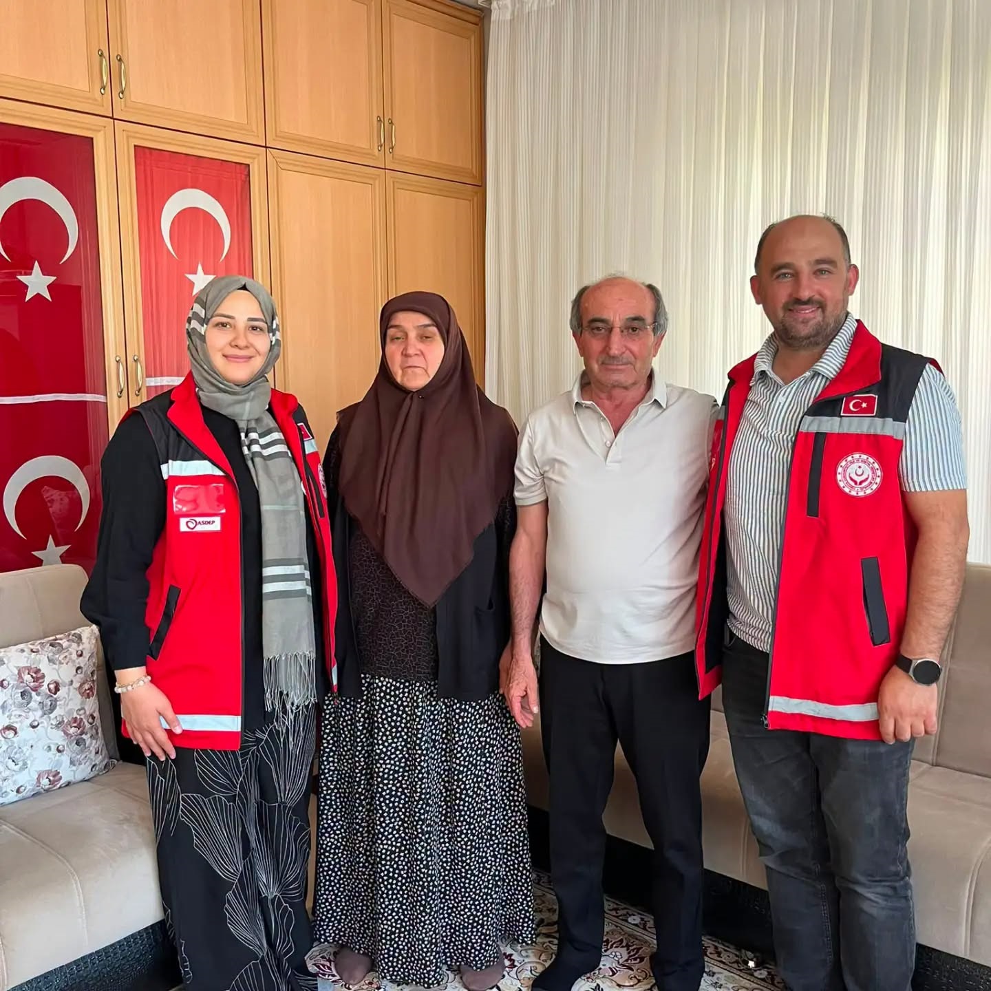Şehidimiz Mehmet ÖZDEMİR'in Kıymetli Ailesi ile Kahraman Gazimiz Fikret ÖZTÜRK Ziyaret Edilmiştir