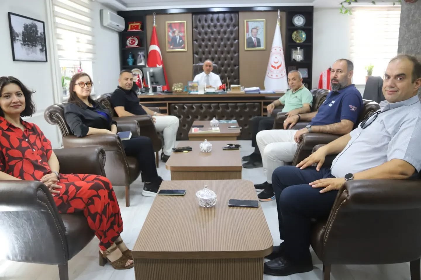 Novada Spor Kulübü Yönetimi, İl Müdürümüz Arif Topal'ı Makamında Ziyaret Etti