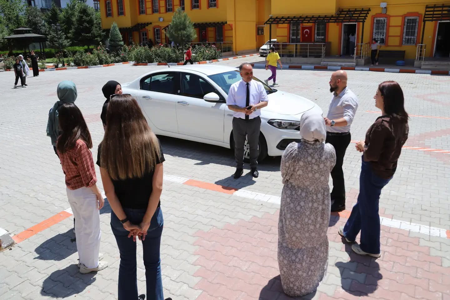 İl Müdürümüz Arif Topal, Konya Çocuk Evleri Sitesi'ni Ziyaret Etti