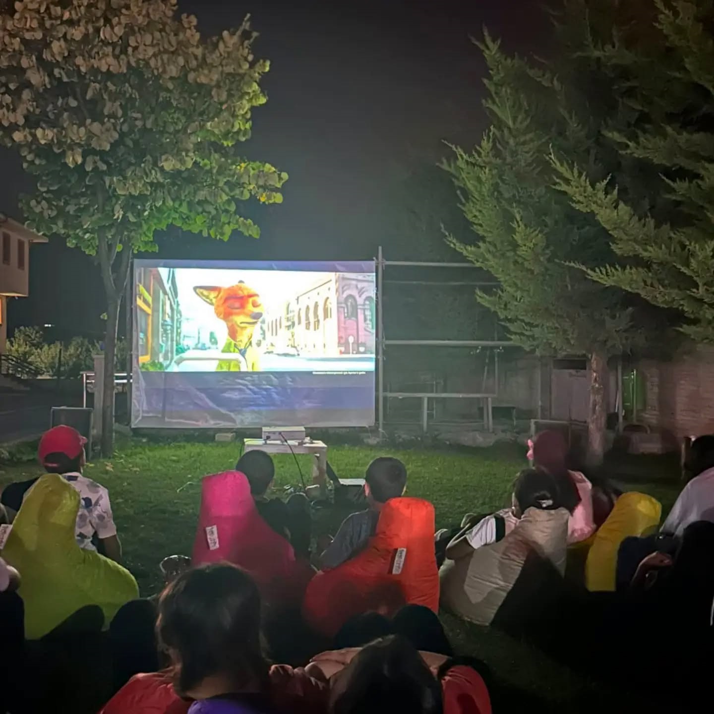 Çocuklarımıza Yönelik Açık Hava Sineması Etkinliği Düzenlendi 