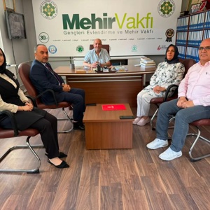 İl Müdürümüz Arif Topal, Mehir Vakfını Ziyaret Ederek Vakıf Yetkilileriyle Bir Araya Geldi - fotoğraf 1