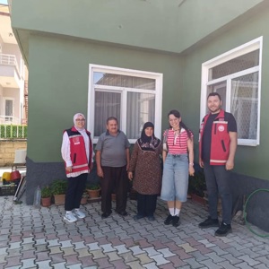 Aziz Şehidimiz Ali SAĞ'ın Şehadet Günü Münasebetiyle Kıymetli Ailesi, Kahraman Gazimiz Rafet SEVEN ve Rahmetli Gazimiz Cengiz AVCI'nin Ailesi Evlerinde Ziyaret Edildi  - fotoğraf 2
