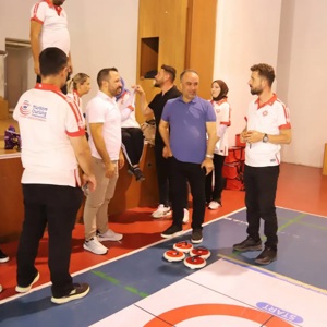 Floor Curling Turnuvası, Büyük Bir Heyecan ve Dostluk Atmosferi İçerisinde Gerçekleştirildi - fotoğraf 1