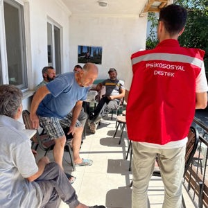 Sındırgı’da Yangından Etkilenen Vatandaşlarımıza Yönelik PSD Çalışmalarımız Devam Ediyor - fotoğraf 2
