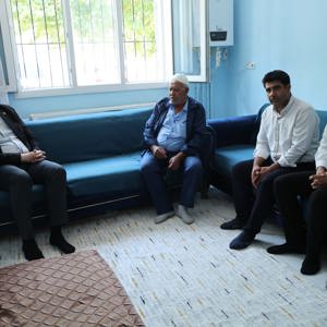 Vali Ömer Kalaylı ve İl Müdürü Çetin Tutaş'tan Kahraman Gazilere Anlamlı Hane Ziyareti - fotoğraf 3