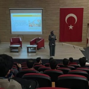 Üniversite Öğrencilerine Yönelik Bilgilendirme ve Farkındalık Eğitimleri Gerçekleştirildi - fotoğraf 1