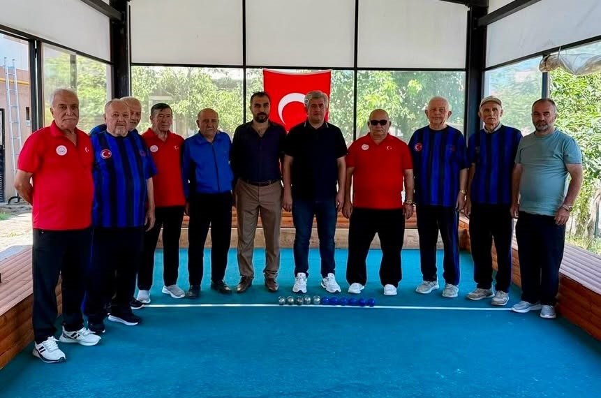 İki Huzurevi, Tek Kalp: Güldal Akşit, Bartın 75. Yıl Huzurevinde!