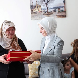 Bakanımız Göktaş, Eskişehir'de Yaşlı Aktif Yaşam Merkezi'nin açılışında konuştu - fotoğraf 17