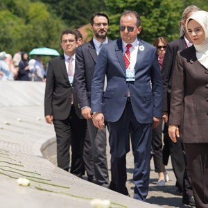 Bakanımız Göktaş, Srebrenitsa Soykırımı'nın 31. yılı törenlerinde Cumhurbaşkanı Erdoğan'ın mesajını okudu - fotoğraf 9