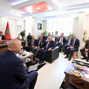 Valimiz’den Kahraman Gazilerimize Vefa Ziyareti - fotoğraf 1