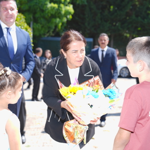 Bakan Yardımcımız Sayın Dr. Sevim SAYIM MADAK, AKV Çocuk Evleri Sitesini Ziyaret Etti - fotoğraf 3