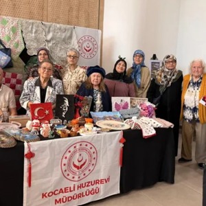 Kocaeli Huzurevi Sakinlerimizin El Emeği Eserleri Sergilendi - fotoğraf 2