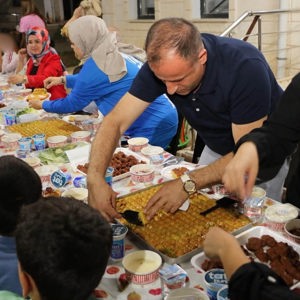 Şanlıurfa Çocuk Hakları Komitemizden Çocuklarımıza Sıra Gecesi Sürprizi - fotoğraf 3