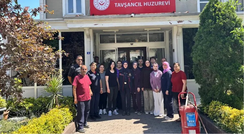 Tavşancıl Huzurevi Personelimize Yangın Eğitimi Verildi