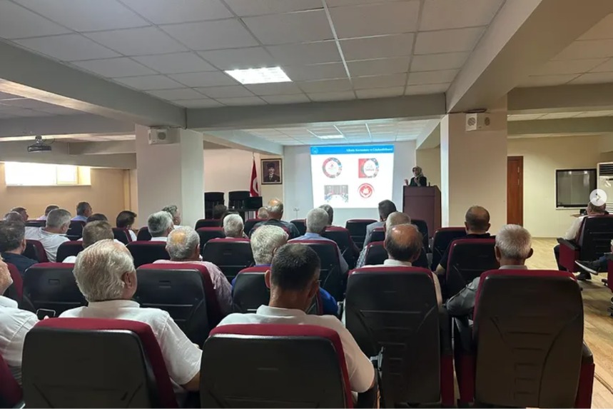 Muhtarlara Sosyal Risk Haritaları ve Aile Rehberi Sistemi Anlatıldı