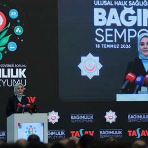 Bakanımız Göktaş, "Ulusal Halk Sağlığı ve Güvenlik Sorunu: Bağımlılık" sempozyumunda konuştu - fotoğraf 3