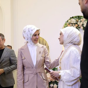 Bakanımız Göktaş, Aile ve Gençlik Fonu'nun 100 bininci çiftinin nikah şahidi oldu - fotoğraf 4