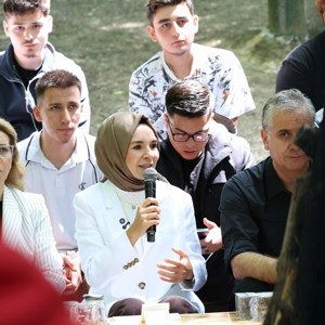 Bakanımız Göktaş Kocaeli'de düzenlenen "İnsan Hakları Eğitim Kampı"nı ziyaret etti - fotoğraf 1