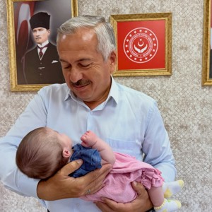 Bir Evladımız Daha Koruyucu Ailemize Emanet Edildi - fotoğraf 1
