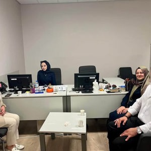 Kuruluş bakımımızdan ayrılarak çalışma hayatına ilk adımlarını atan kıymetli gençlerimizi iş yerlerinde ziyaret ettik. - fotoğraf 1