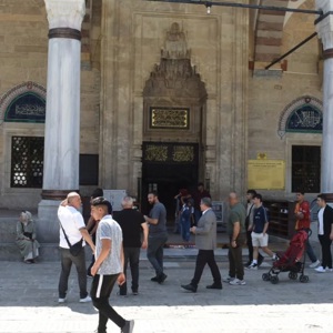 Aziz Şehitlerimizin ve Fedakâr Gazilerimizin Kıymetli Emanetleri Amasya’nın Tarihi ve Kültürel Zenginliklerini Ziyaret Etti - fotoğraf 8
