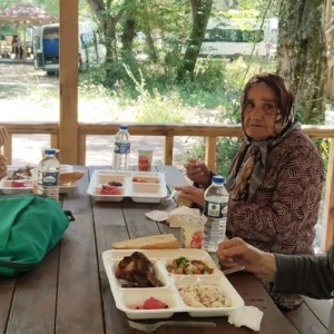 Huzurevi Sakinleri Abalı Mesire Alanı'nda Piknik Yaptı - fotoğraf 3