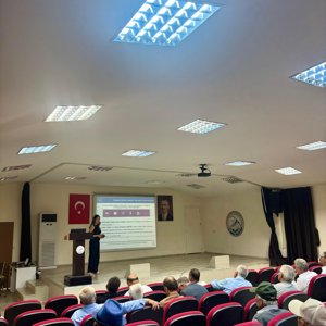 Acıpayam, Serinhisar ve Çameli İlçelerinde Muhtarlara Yönelik Sosyal Risk Haritaları ve Aile Rehberi Sistemi Bilgilendirme Toplantısı Gerçekleştirildi - fotoğraf 2