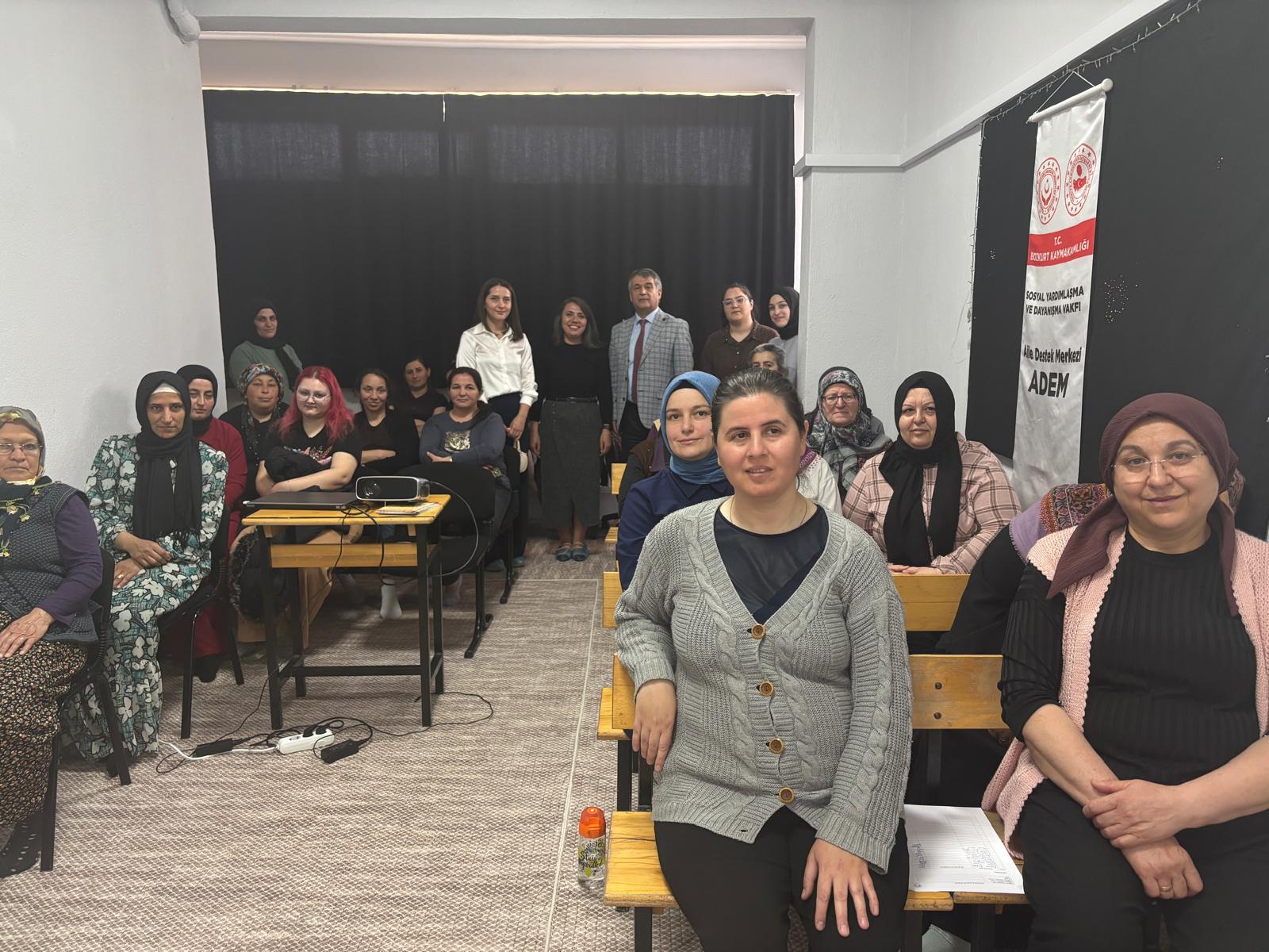 Aile Eğitim Programı Kapsamında “Aile İçi İletişim” Eğitimi Gerçekleştirildi