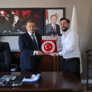 Karabük Genç Sağlık-Sen Başkanı Hidayet Güler ve Yönetim Kurulundan İl Müdürümüz Sami Çifte Ziyaret - fotoğraf 2