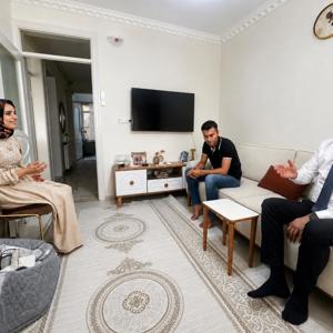 Aile ve Gençlik Fonu Desteğiyle Yuva Kuran Çiftimize Ziyaret - fotoğraf 1