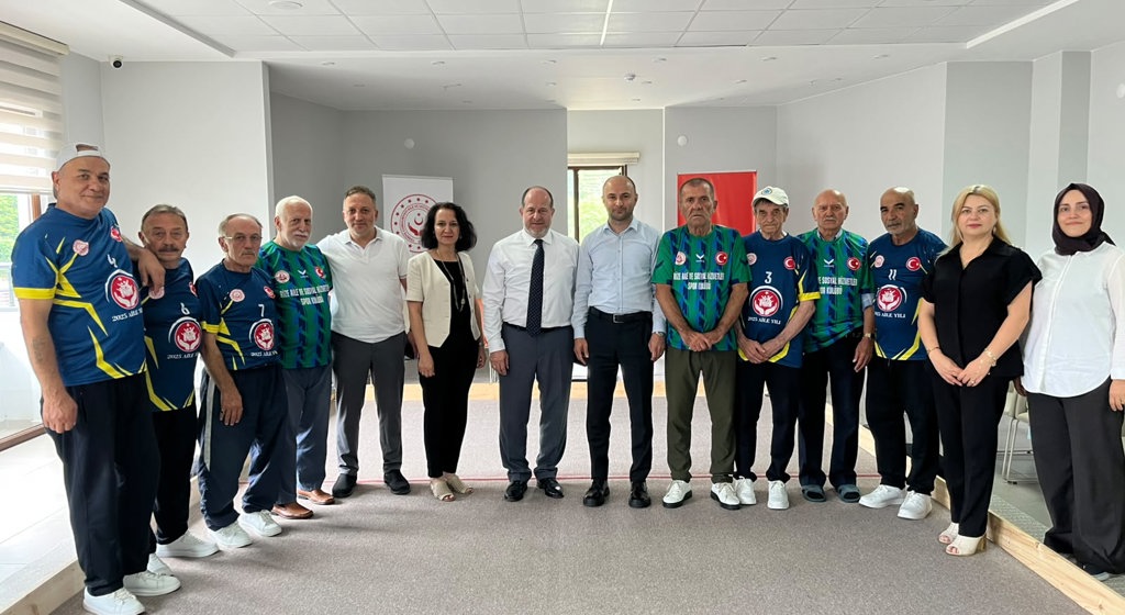 İl Müdürümüz Sayın Hamdi ÖZDER, Bocce Dostluk Turnuvasına Katıldı.
