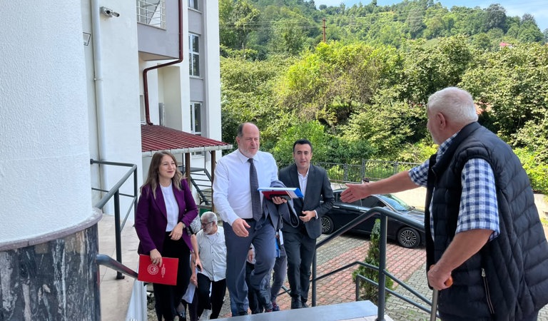 İl Müdürümüz Sayın Hamdi ÖZDER, Fındıklı Huzurevi'ni Ziyaret Etti
