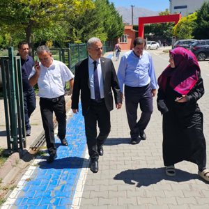 İl Müdürümüz Sayın Ömer Faruk ERGÜN, Engelsiz Yaşam Bakım, Rehabilitasyon ve Aile Danışma Merkezimize ziyaret gerçekleştirerek incelemelerde bulundu. - fotoğraf 1