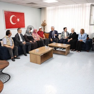 Valimiz Sayın Mehmet Makas Neriman Çilingir Huzurevi Müdürlüğü'müzü Ziyaret Etti. - fotoğraf 9