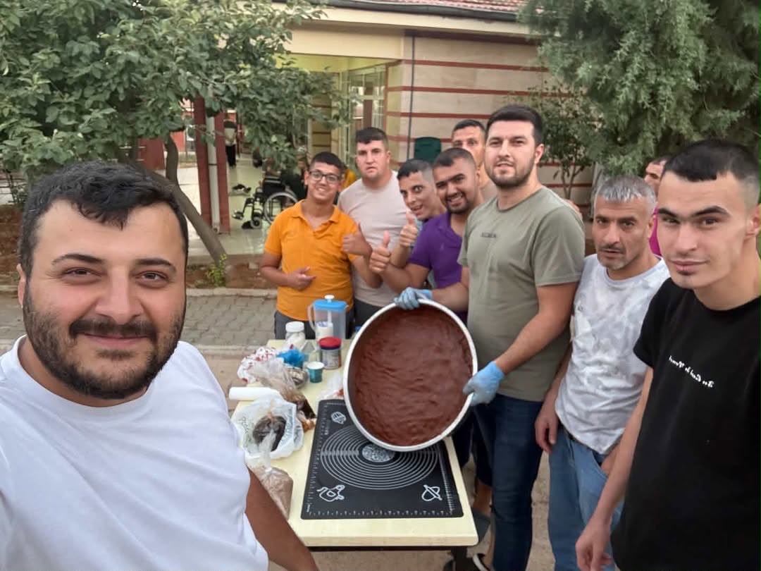 Kuruluşumuzda Koruma ve Bakım Altındaki Bireylerle Çiğ Köfte Etkinliği Düzenlendi