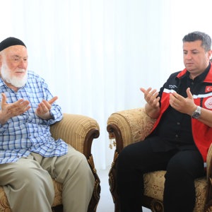 KAHRAMAN ŞEHİDİMİZ POLİS MEMURU MEHMET LAMİ KARAAĞAÇ’IN KIYMETLİ AİLESİNE ZİYARET - fotoğraf 1