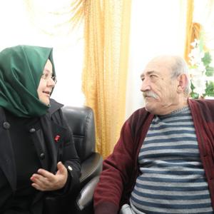 Bakan Selçuk, Elazığ'da Depremden Etkilenen Vatandaşları Ziyaret Etti - fotoğraf 6