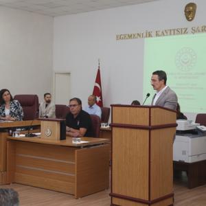 Uşak Belediye Meclisi’nde “Koruyucu Aile” Tanıtımı Yapıldı - fotoğraf 1
