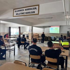 Uşak İl Jandarma Komutanlığı Koruyucu Aile Tanıtım Toplantısı - fotoğraf 1