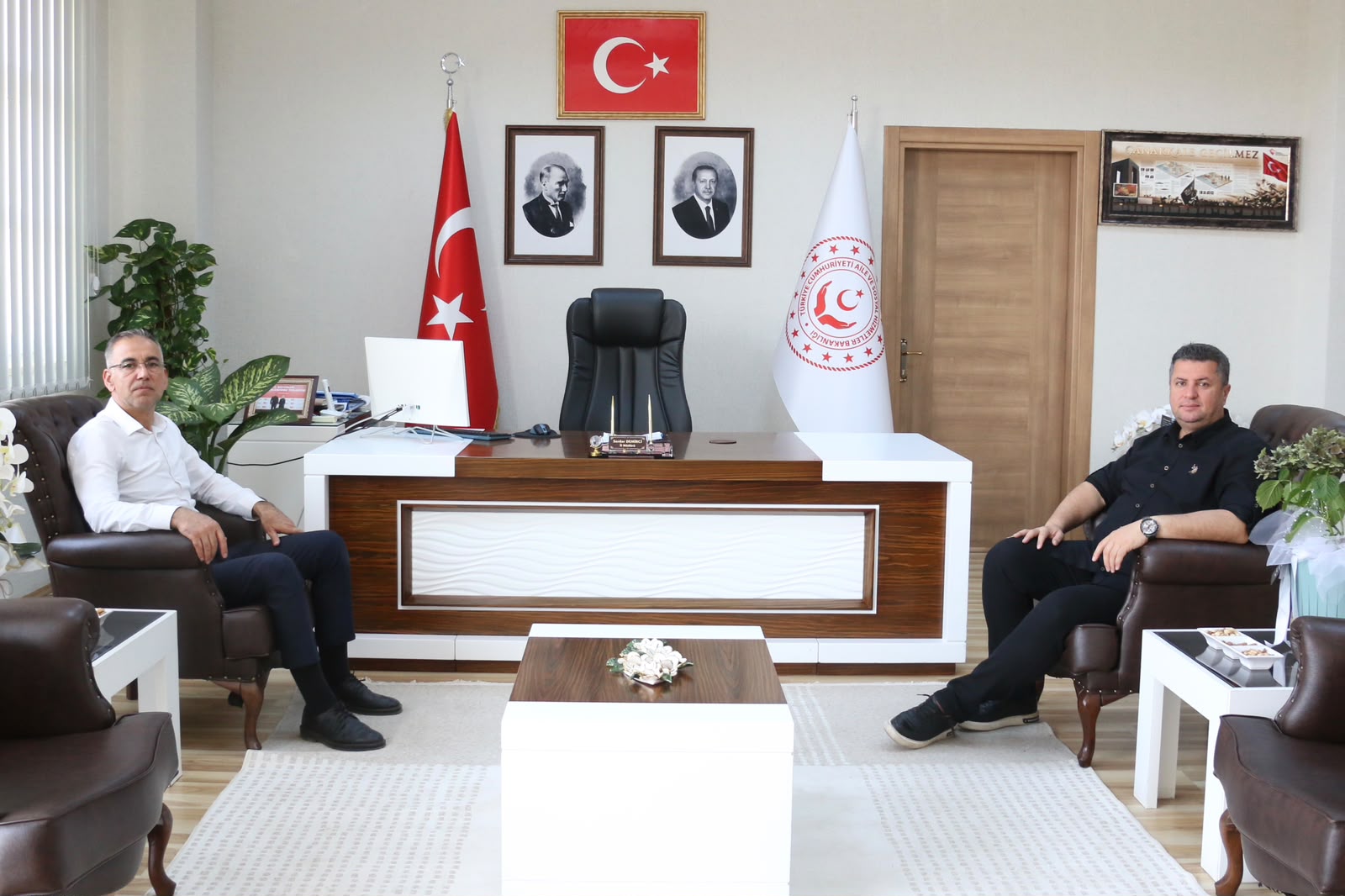 SANAYİ VE TEKNOLOJİ İL MÜDÜRÜ FERHAT GÜVEL’DEN İL MÜDÜRÜMÜZ SERDAR DEMİRCİ’YE ZİYARET