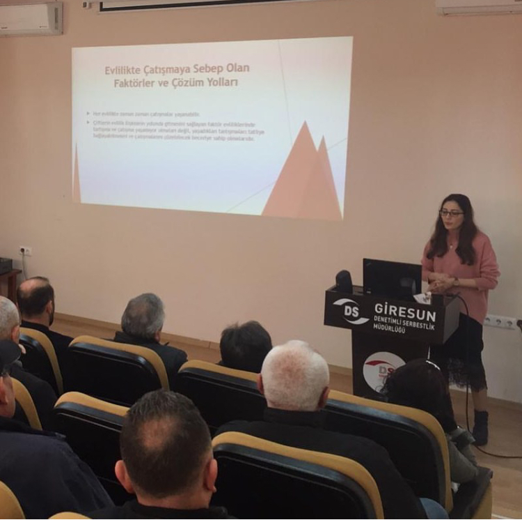 Denetimli Serbestlik Müdürlüğünde “Evlilikte Çatışmaya Sebep Olan Faktörler ” Konulu Seminer Verildi