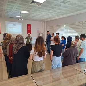 İş Gücü Uyum Programı Katılımcılarına Yönelik Eğitimler Gerçekleştirildi - fotoğraf 2